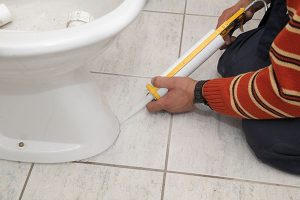 plumbing-tools-to-havve-at-home-plunger